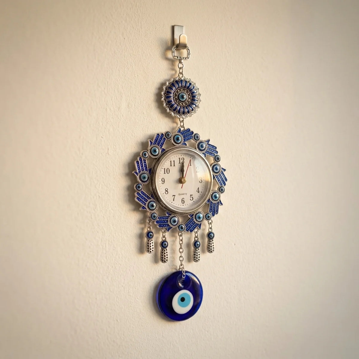 Amuleto colgante ojo turco de 28 cm con reloj y manos de Fátima
